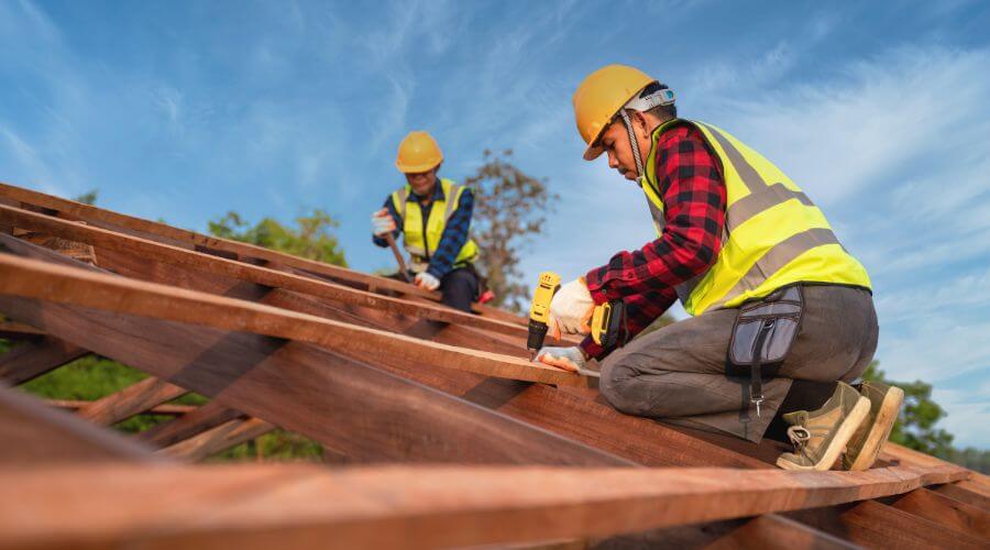 Professional Flat Roofing Installation services in Hubbard, IA